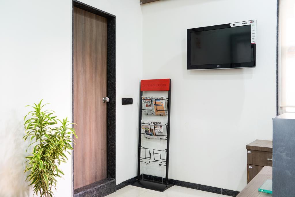 Готель Treebo Trend Royal Kourt Aurangabad Екстер'єр фото